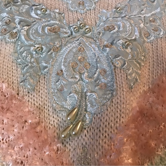 Vintage Jocelyn Smith pastel sweater size medium - Picture 4 of 6